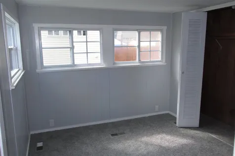31 B Street Seabrook NH 03874