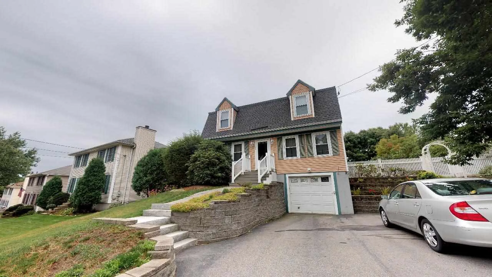 50 Wedgewood Lane Manchester NH 03109-4824