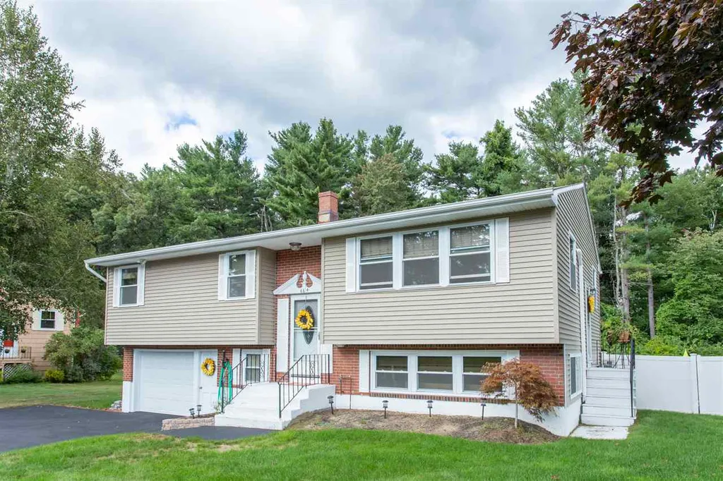 664 Coral Avenue Manchester NH 03104