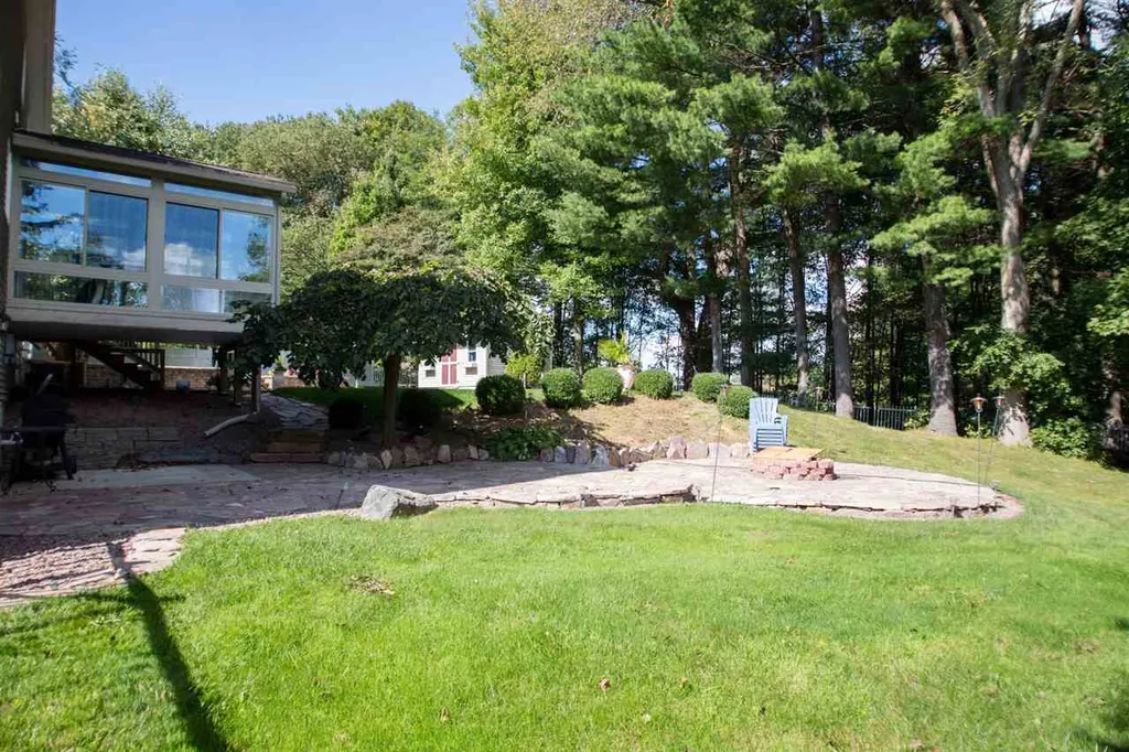 17 Juniper Ridge Road Essex Junction VT 05452
