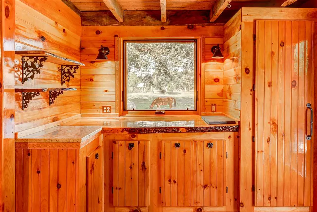 1401 Quincy Road Rumney NH 03266