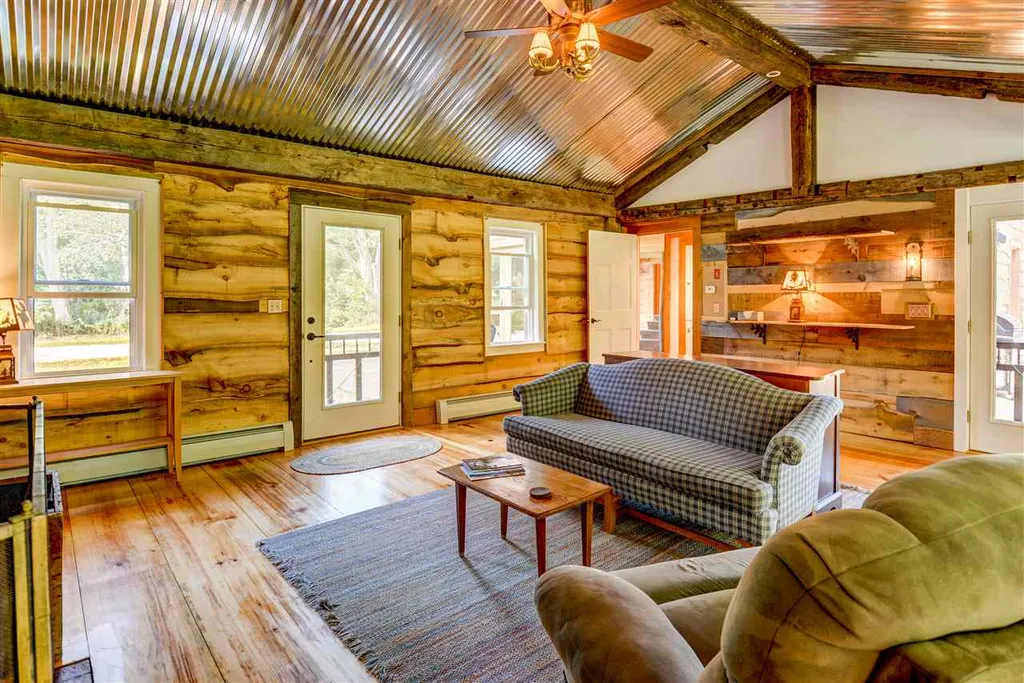 1401 Quincy Road Rumney NH 03266
