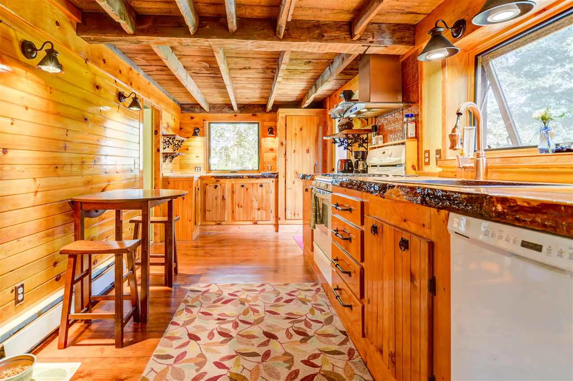 1401 Quincy Road Rumney NH 03266