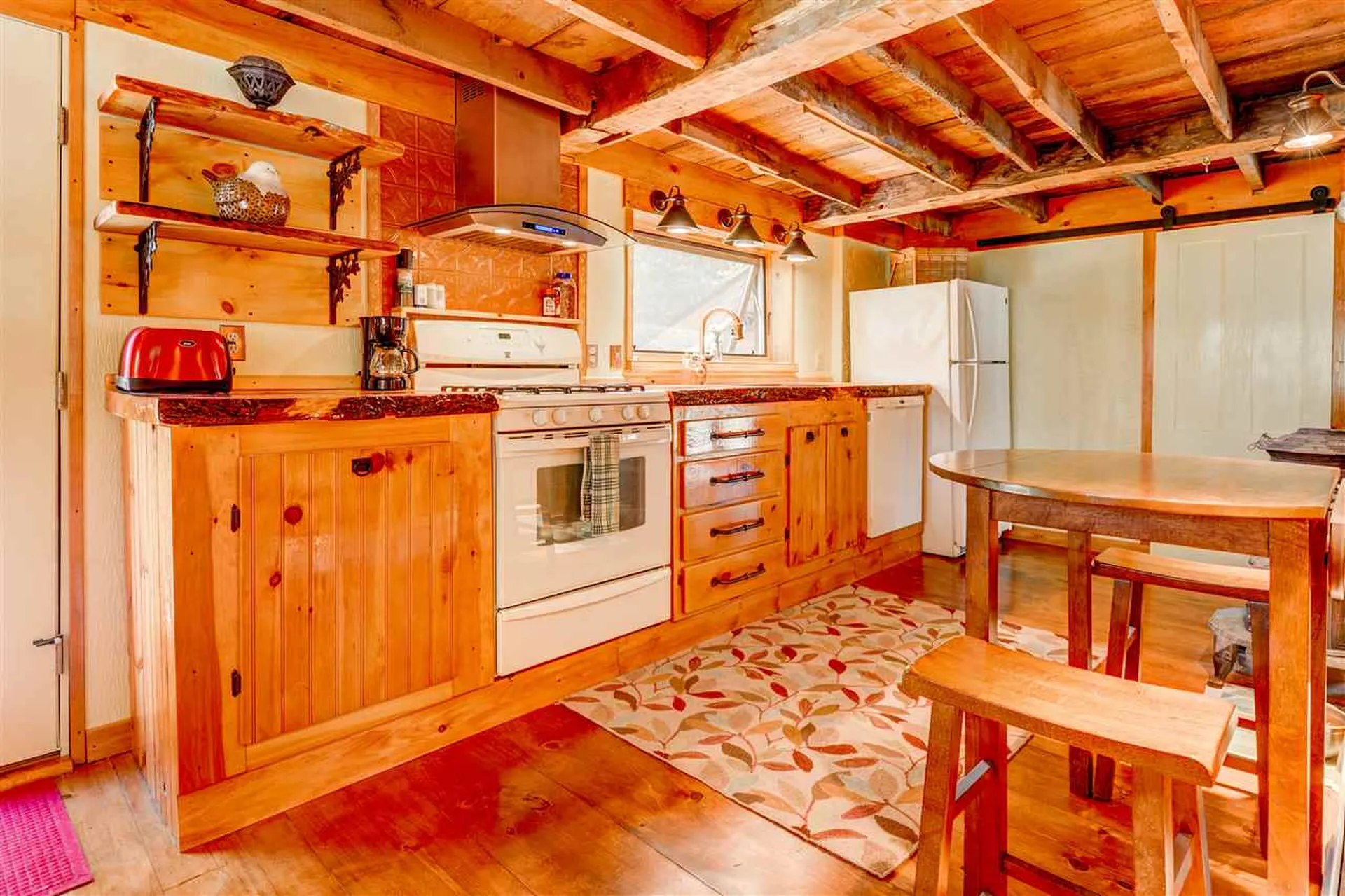 1401 Quincy Road Rumney NH 03266