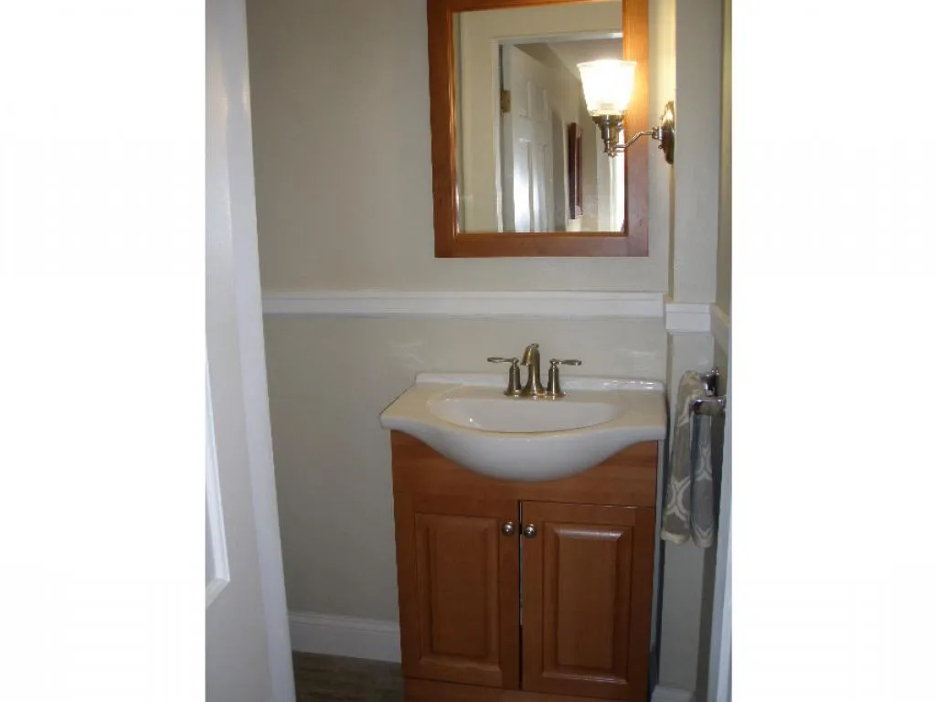 221 Middle Road Portsmouth NH 03801