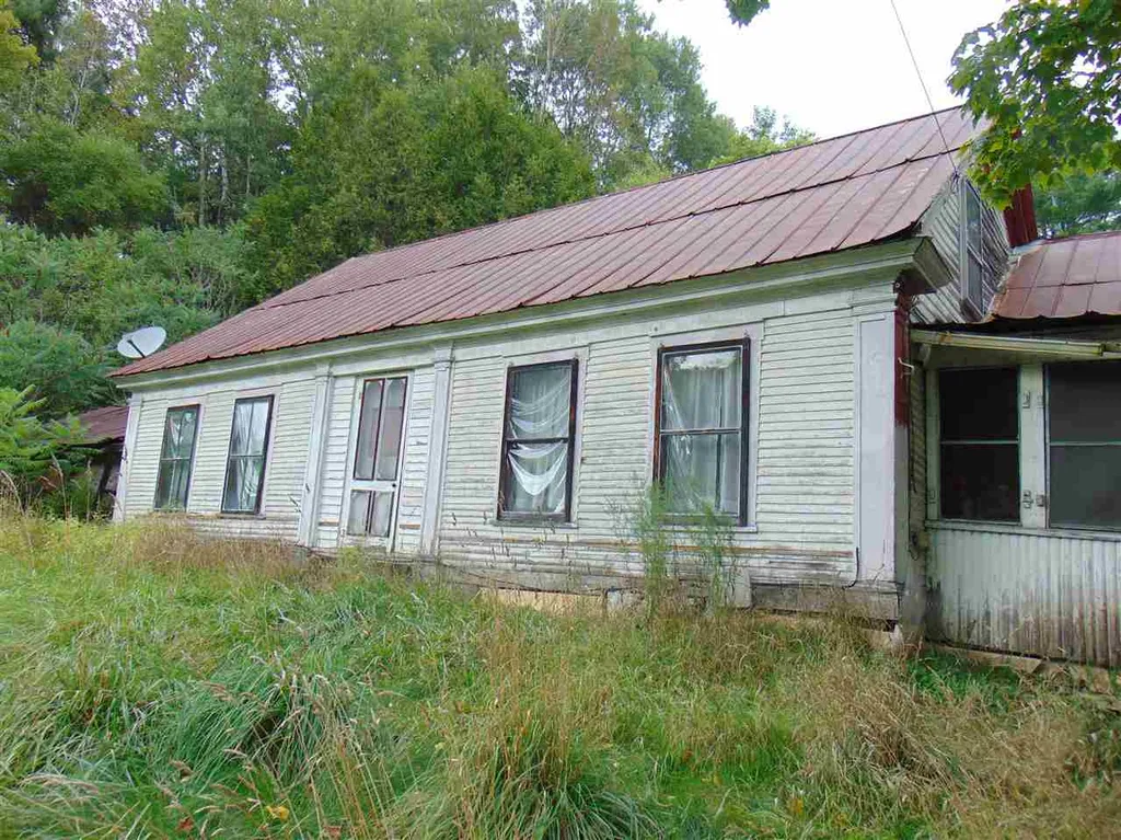 620 South Wheelock Road Lyndon VT 05851