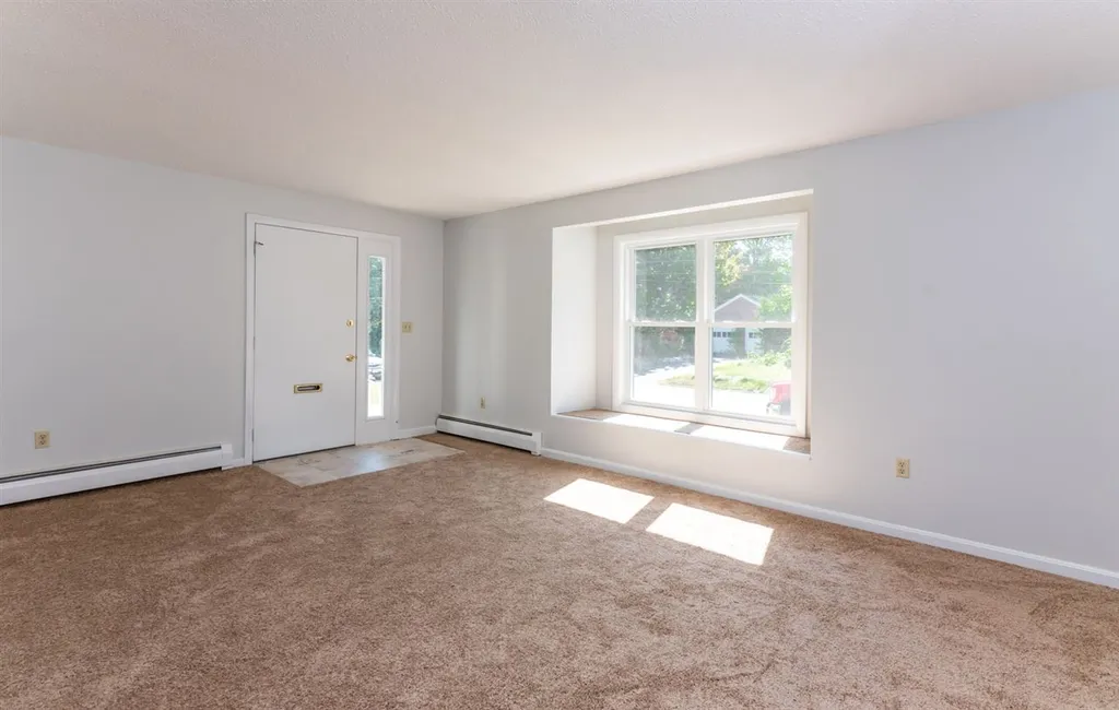 850 / 852 Dix Street Manchester NH 03103