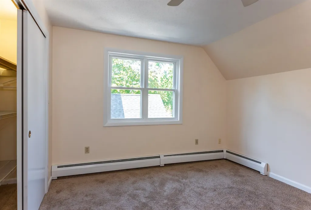 850 / 852 Dix Street Manchester NH 03103