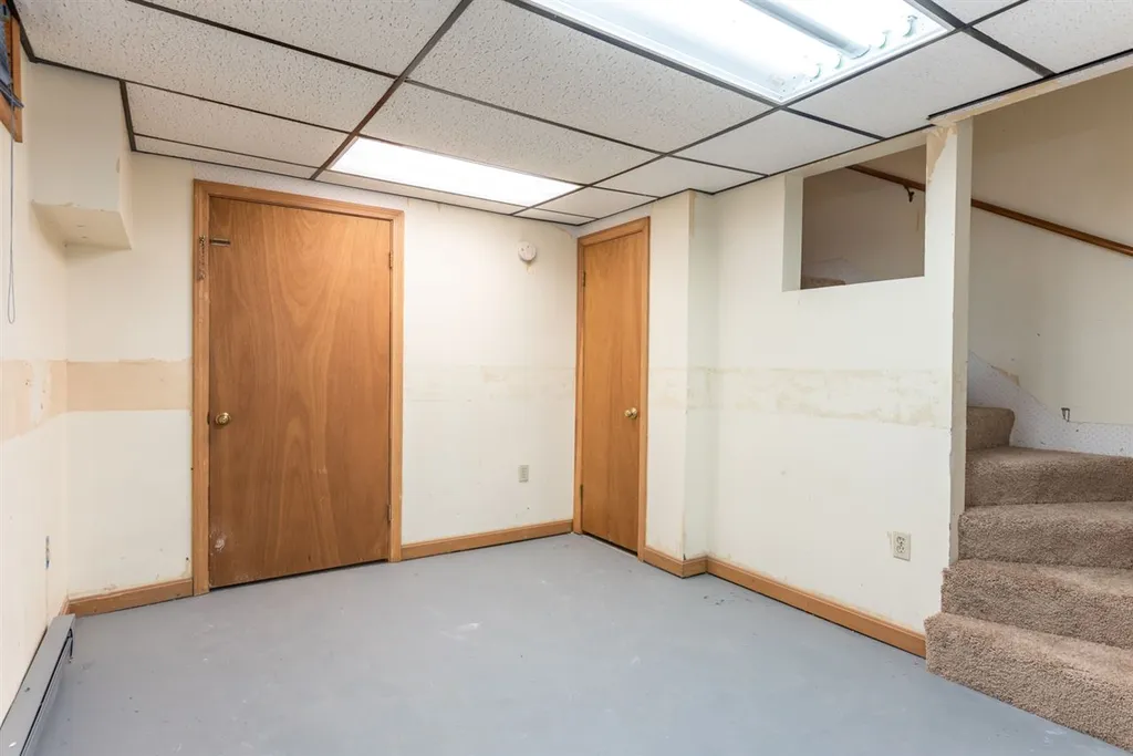 850 / 852 Dix Street Manchester NH 03103