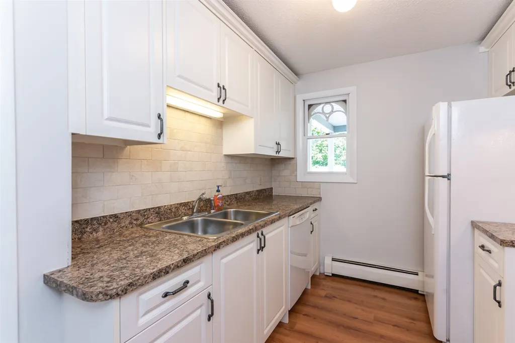 850 / 852 Dix Street Manchester NH 03103