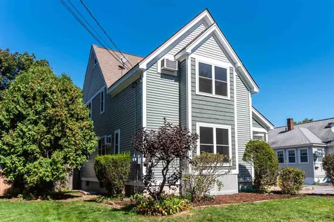 850 / 852 Dix Street Manchester NH 03103