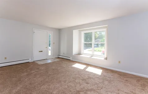 850 / 852 Dix Street Manchester NH 03103