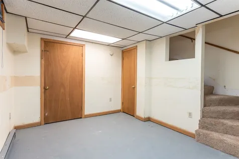 850 / 852 Dix Street Manchester NH 03103