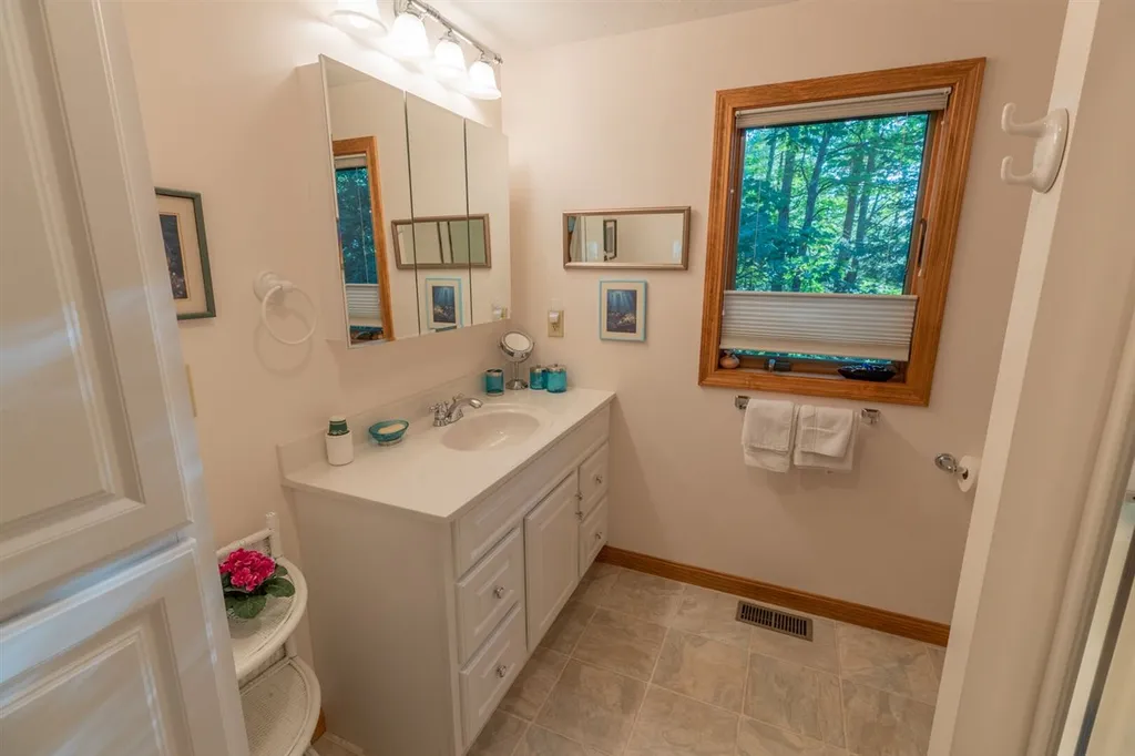 100 Fox Hill Road Belmont NH 03220