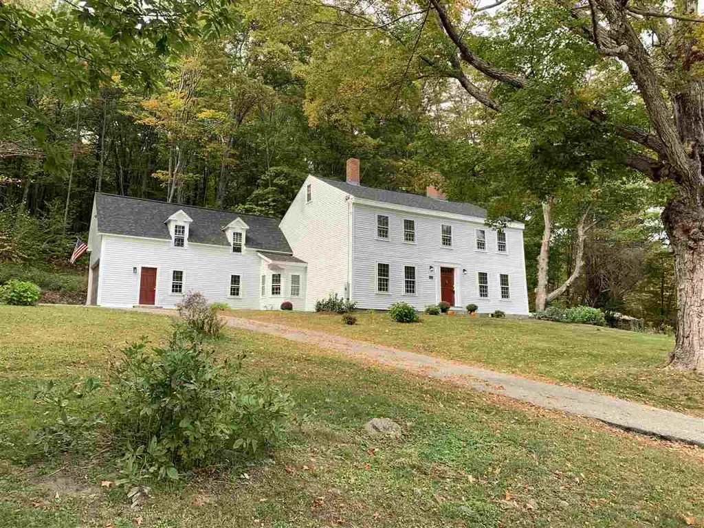 7266 Oak Hill Road Loudon NH 03307