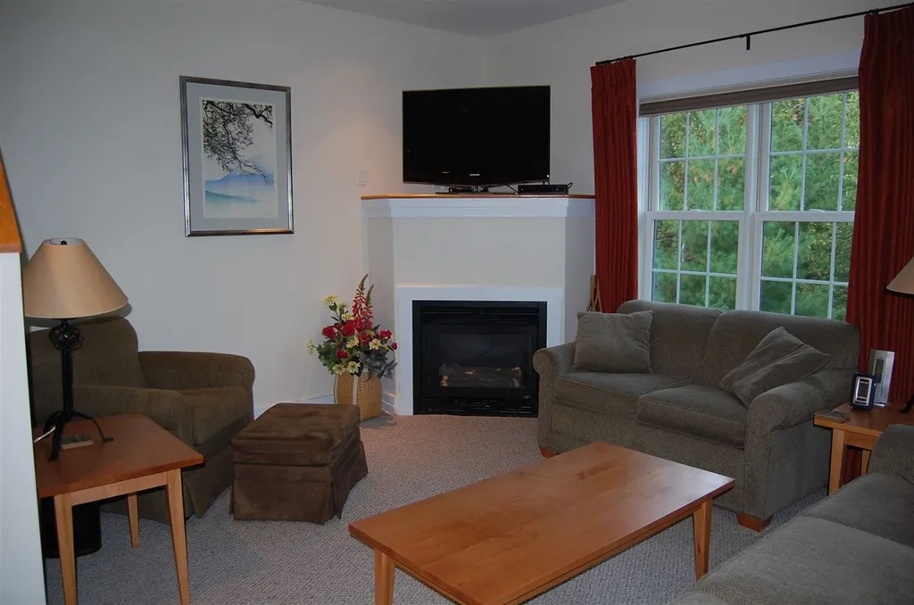 53 Amber Way Warren VT 05674
