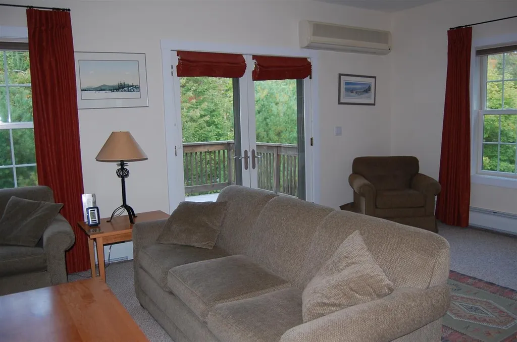 53 Amber Way Warren VT 05674