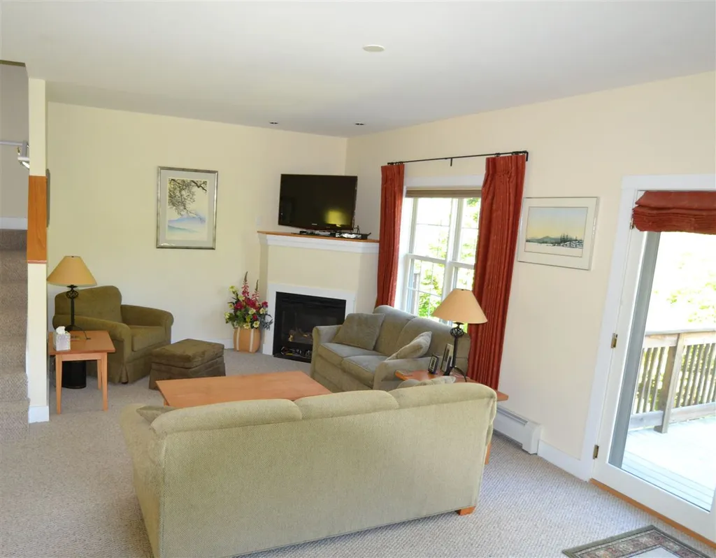 53 Amber Way Warren VT 05674