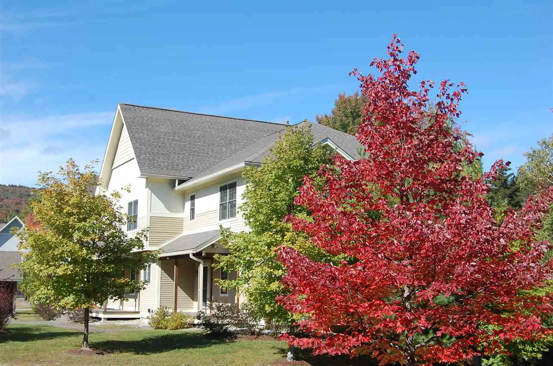 53 Amber Way Warren VT 05674