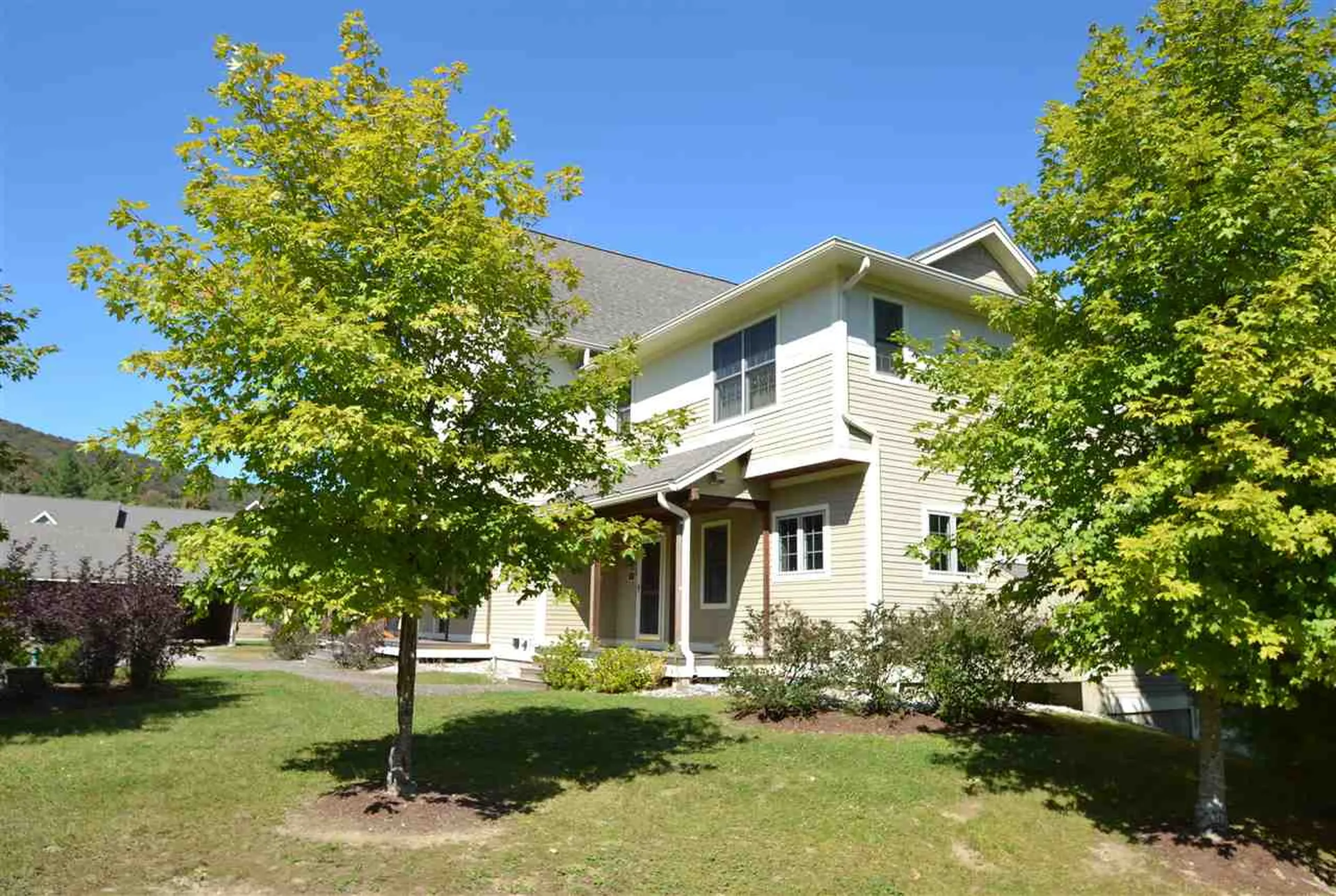 53 Amber Way Warren VT 05674