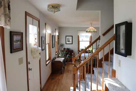 6 Hayman Circle Newton NH 03858
