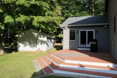6 Hayman Circle Newton NH 03858