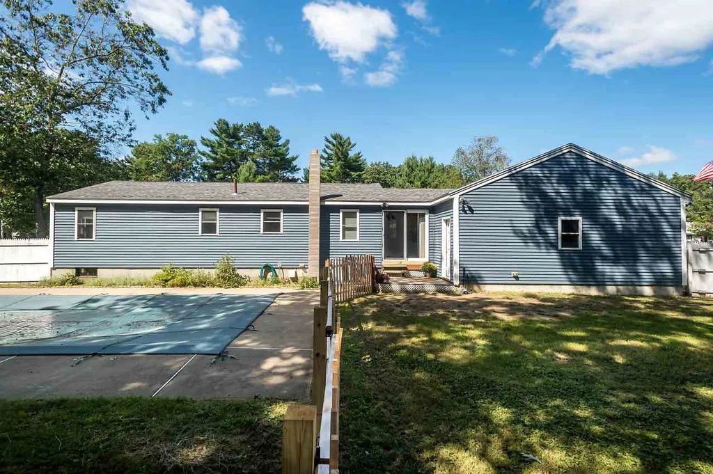 5 Hope Drive Rochester NH 03868