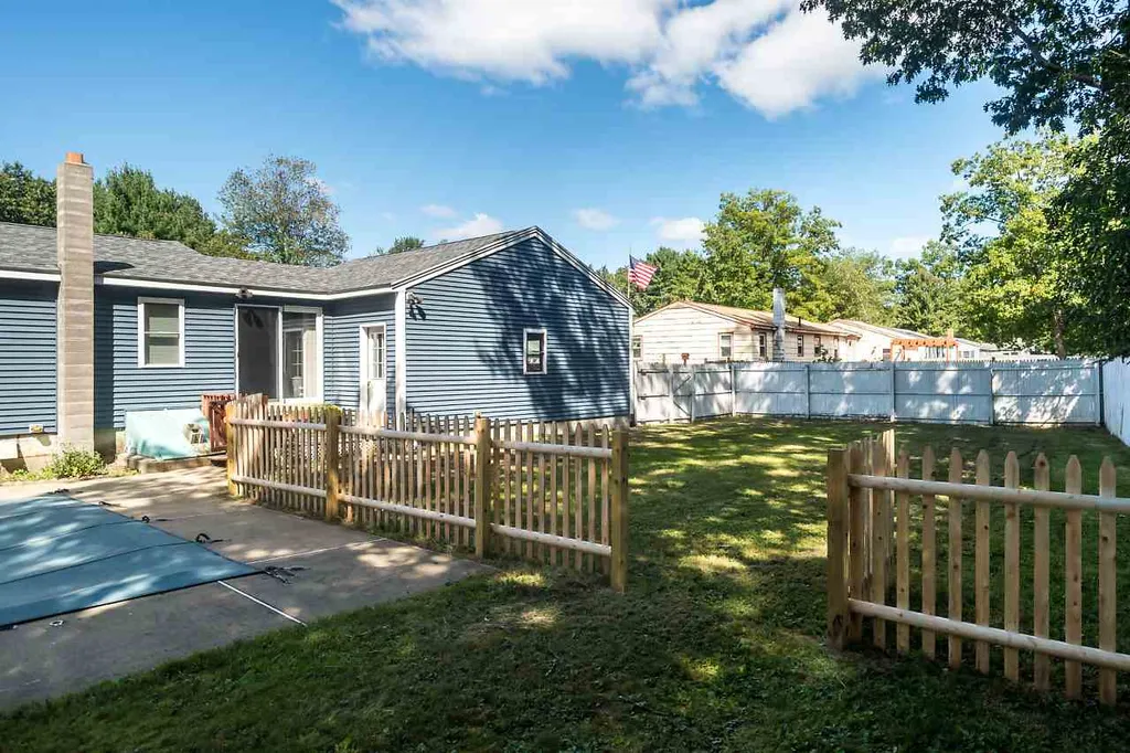 5 Hope Drive Rochester NH 03868