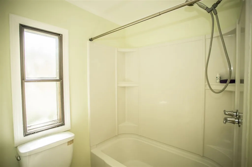 112 Lat Lane Swanzey NH 03446
