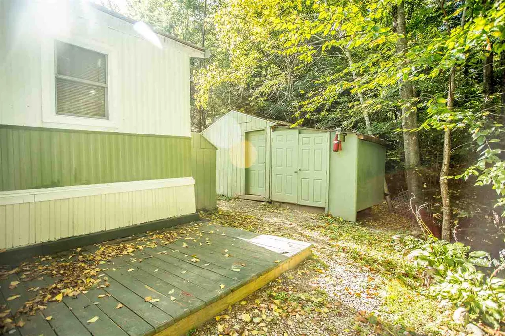 112 Lat Lane Swanzey NH 03446