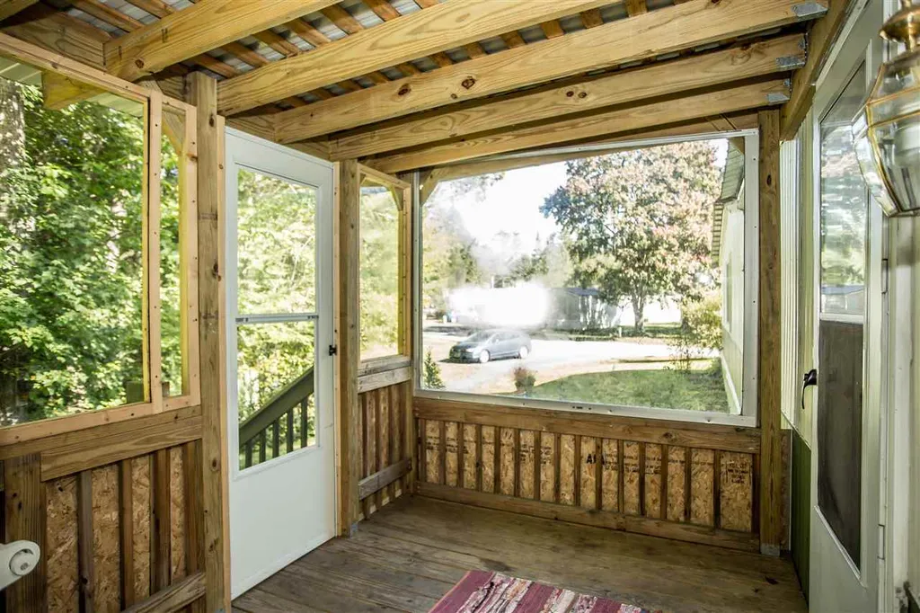 112 Lat Lane Swanzey NH 03446