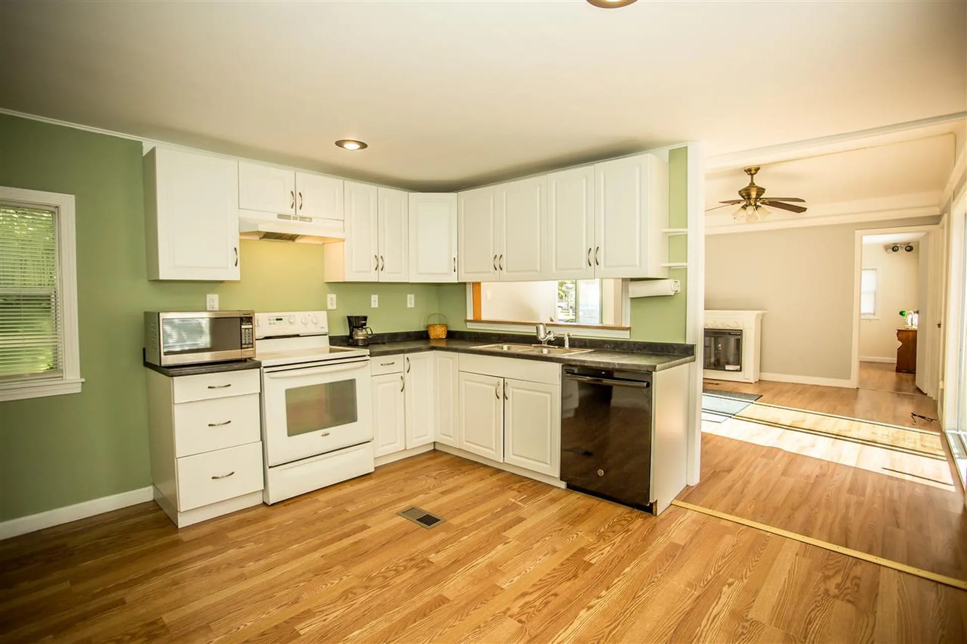 112 Lat Lane Swanzey NH 03446