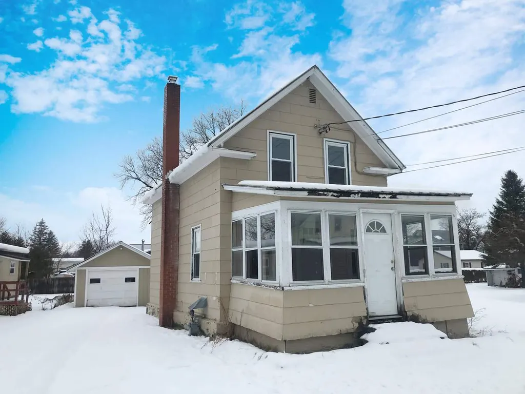 8 Pine Street Swanton VT 05488