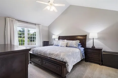 80 Lady Slipper Lane Manchester NH 03109