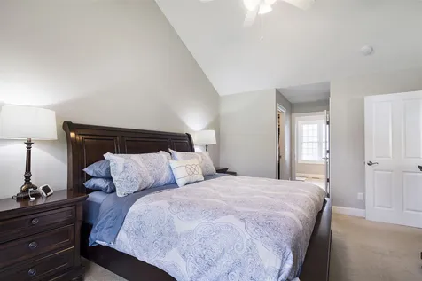 80 Lady Slipper Lane Manchester NH 03109