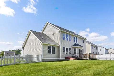 80 Lady Slipper Lane Manchester NH 03109
