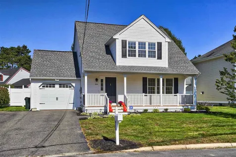 820 Brent Street Manchester NH 03103