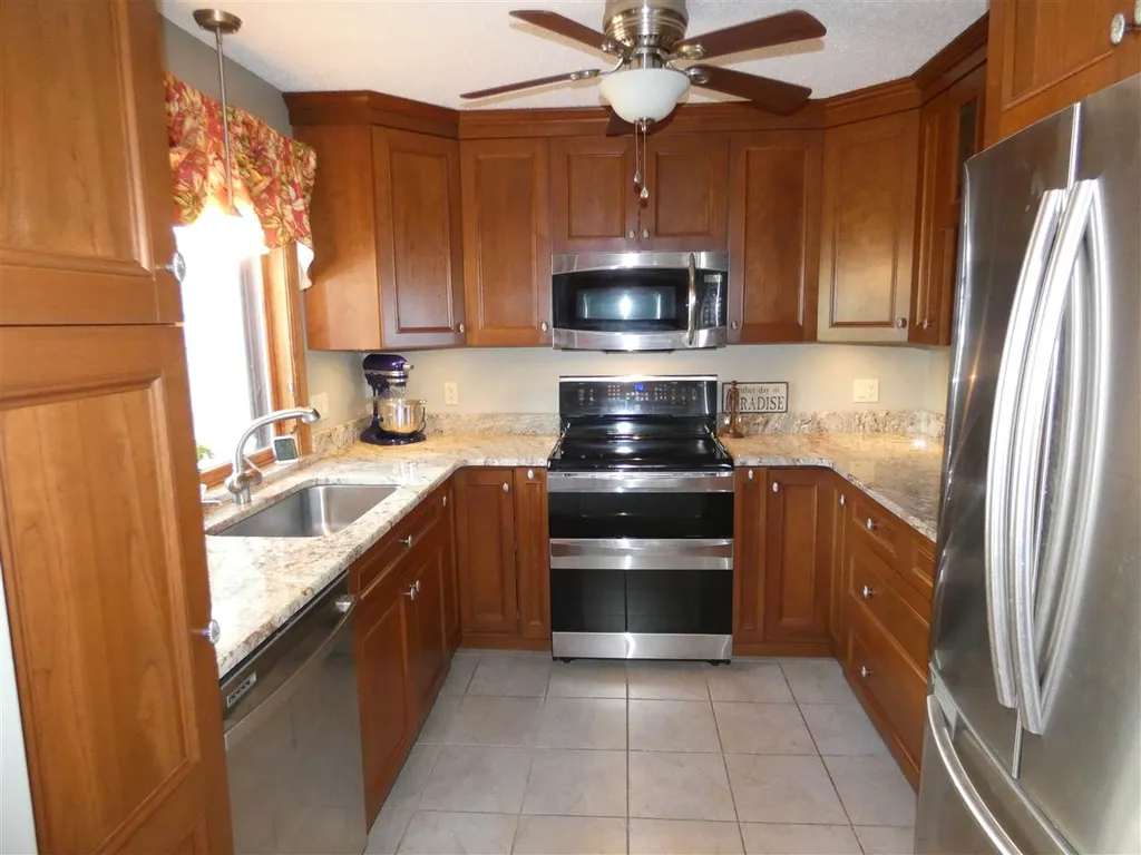 170 Belknap Point Road Gilford NH 03249
