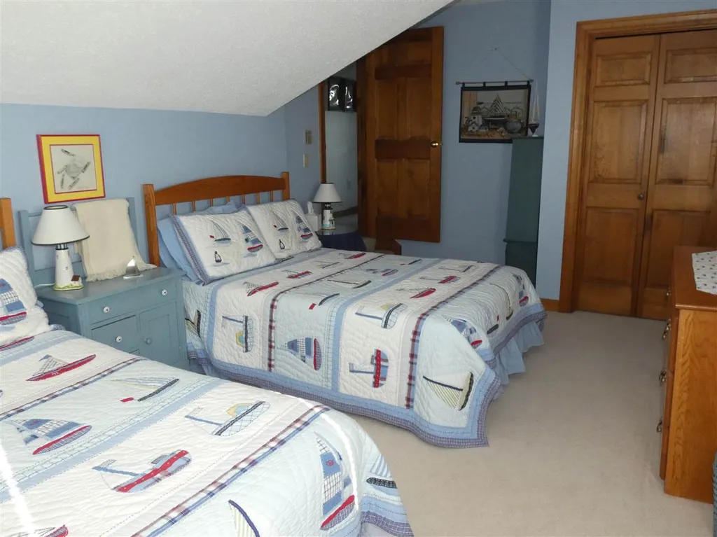 170 Belknap Point Road Gilford NH 03249