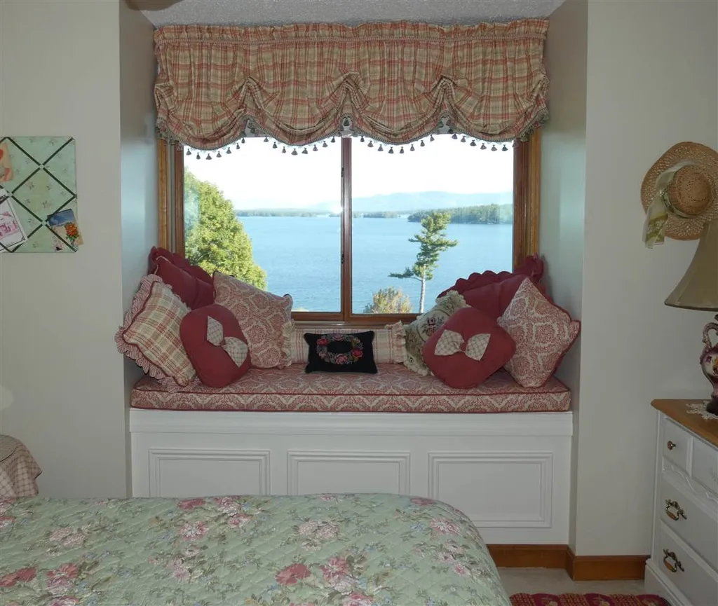 170 Belknap Point Road Gilford NH 03249