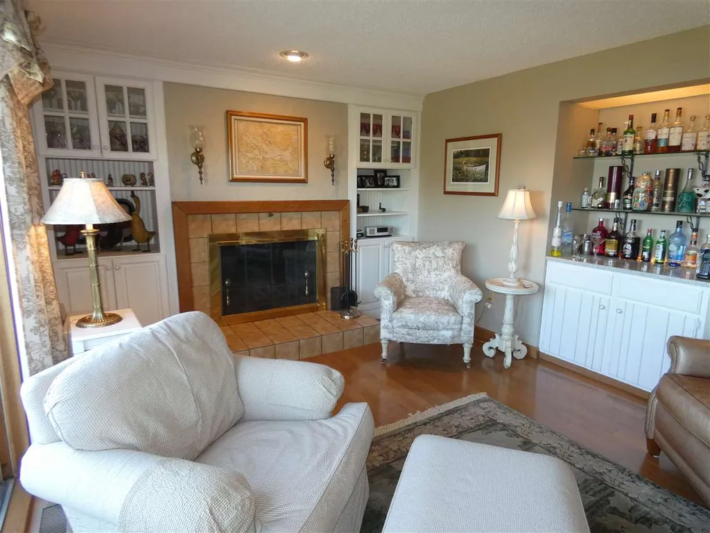 170 Belknap Point Road Gilford NH 03249
