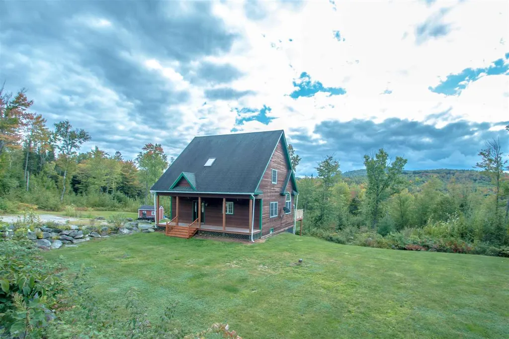 15 Sunny View Drive Lancaster NH 03584