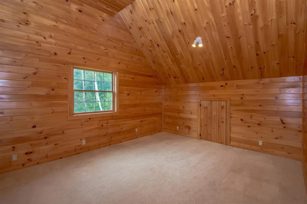 15 Sunny View Drive Lancaster NH 03584