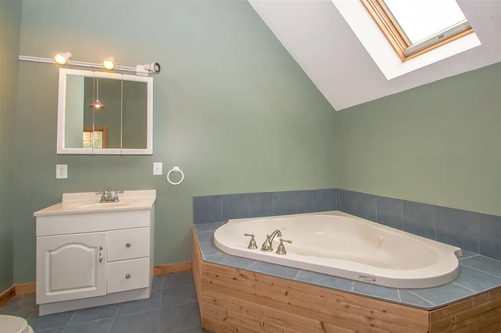 15 Sunny View Drive Lancaster NH 03584