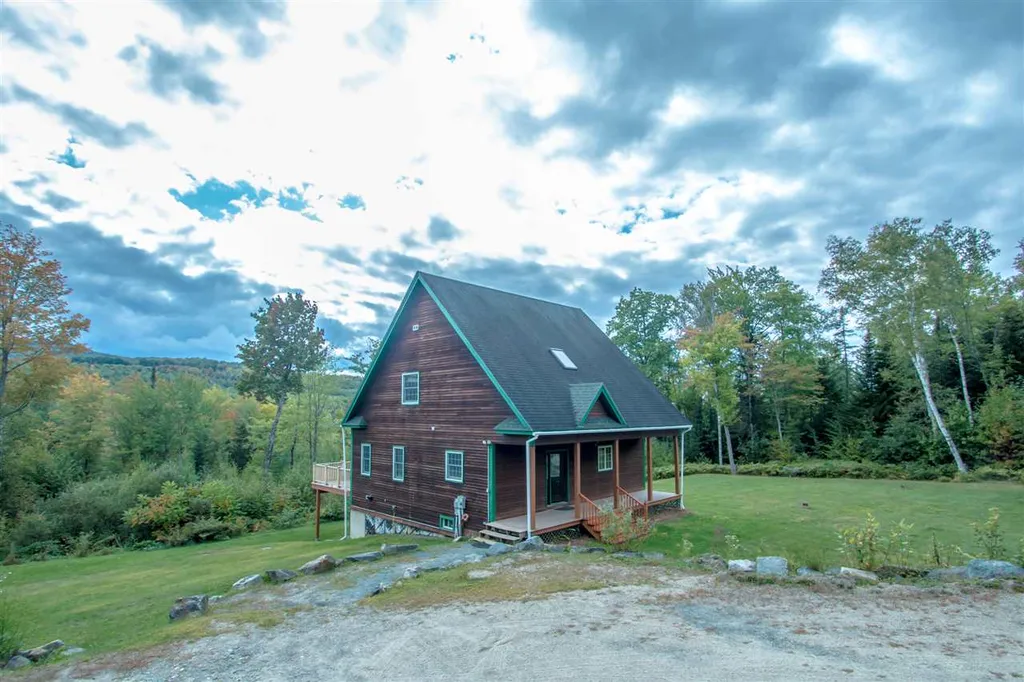 15 Sunny View Drive Lancaster NH 03584