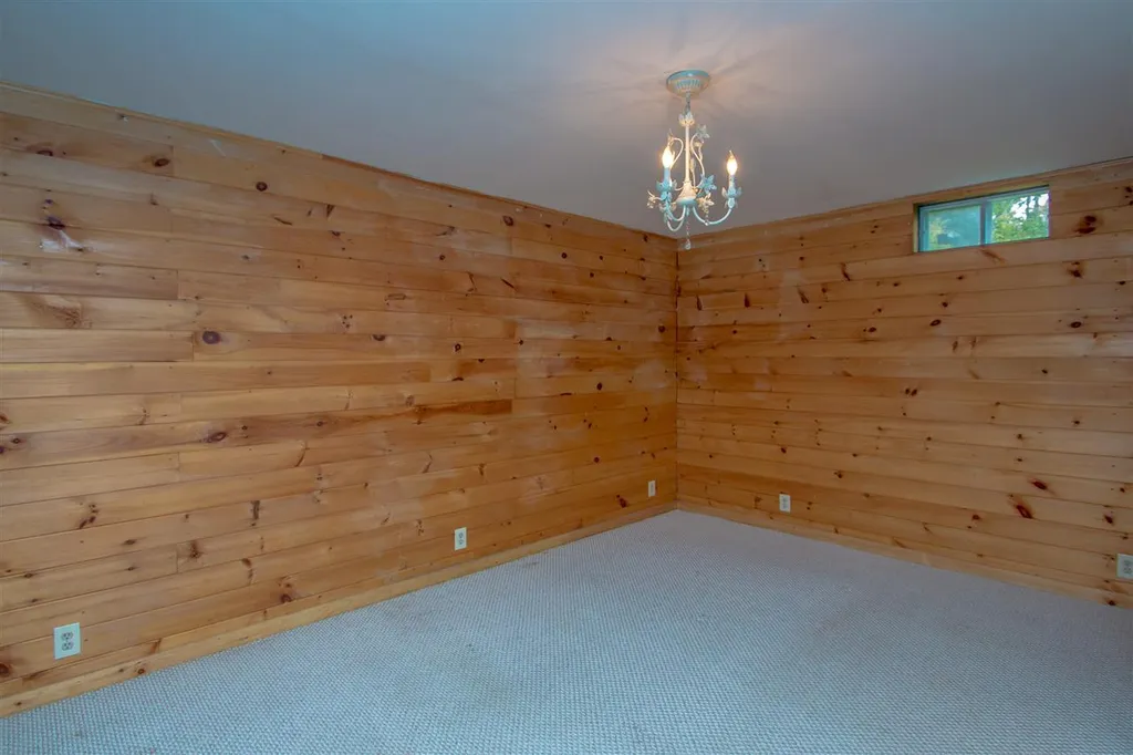 15 Sunny View Drive Lancaster NH 03584