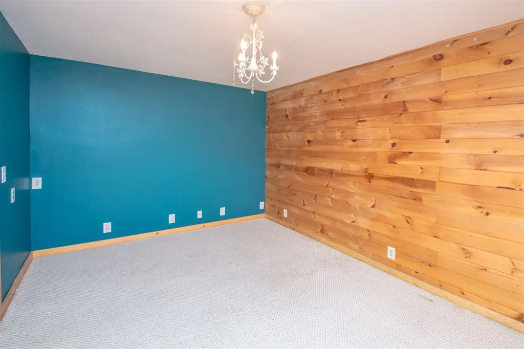 15 Sunny View Drive Lancaster NH 03584