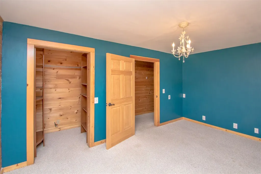 15 Sunny View Drive Lancaster NH 03584