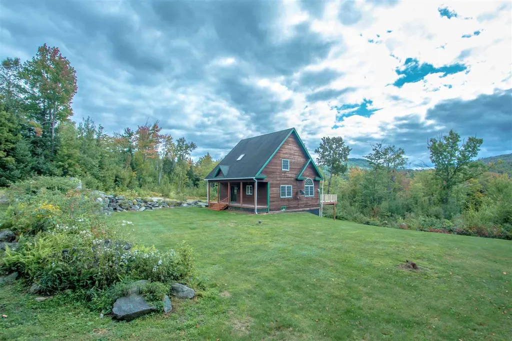 15 Sunny View Drive Lancaster NH 03584