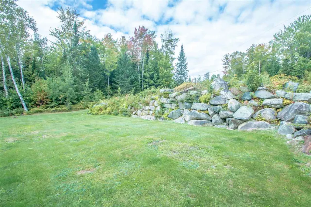 15 Sunny View Drive Lancaster NH 03584